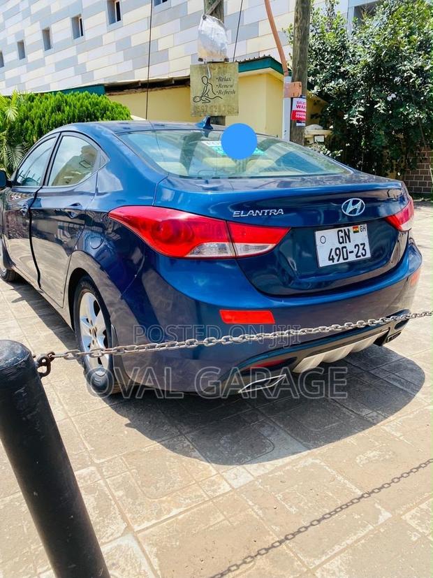 Hyundai Elantra GLS Sedan FWD (1.8L 4cyl 6A) 2013 Blue