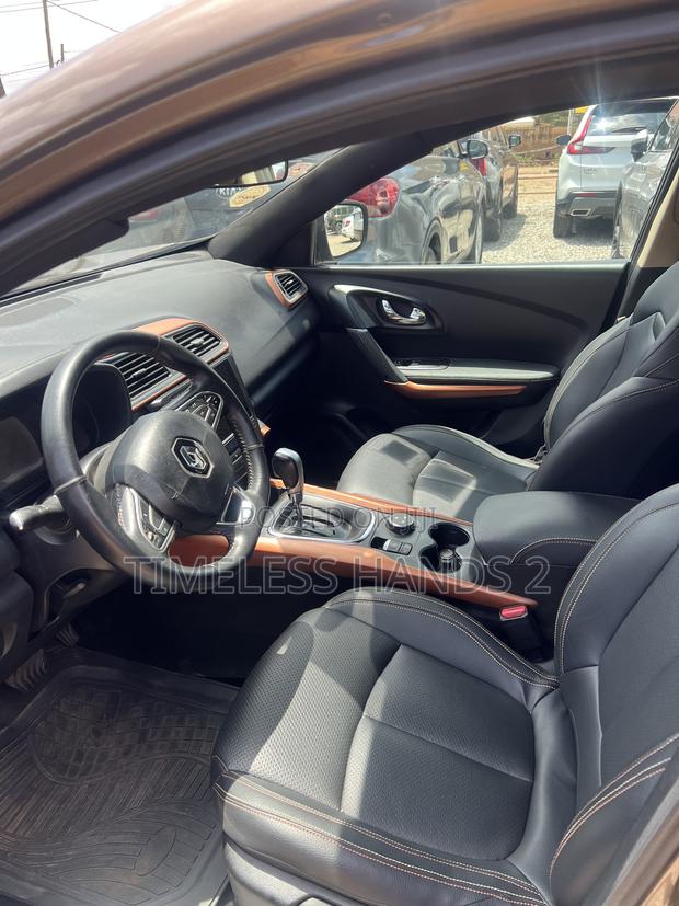 Renault Kadjar 2017 Brown