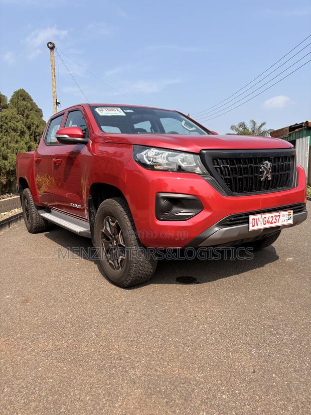 Peugeot Landtrek 2.4 Petrol Single Cab AWD 2024 Red