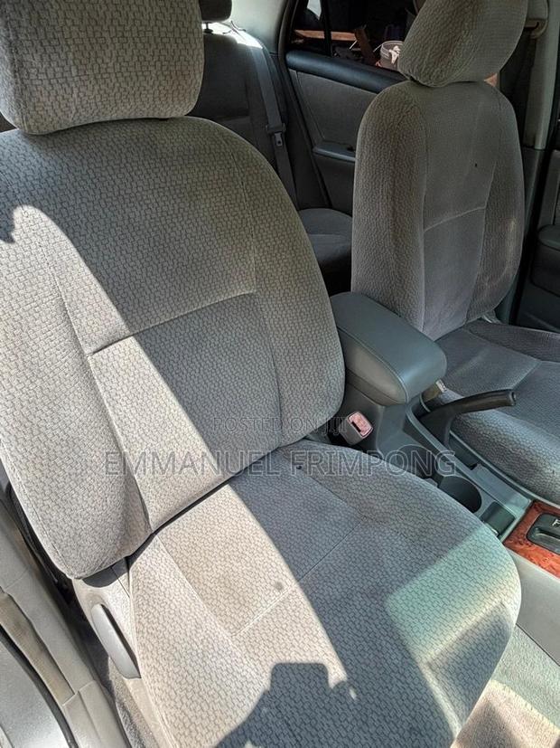 Toyota Corolla 2004 Silver