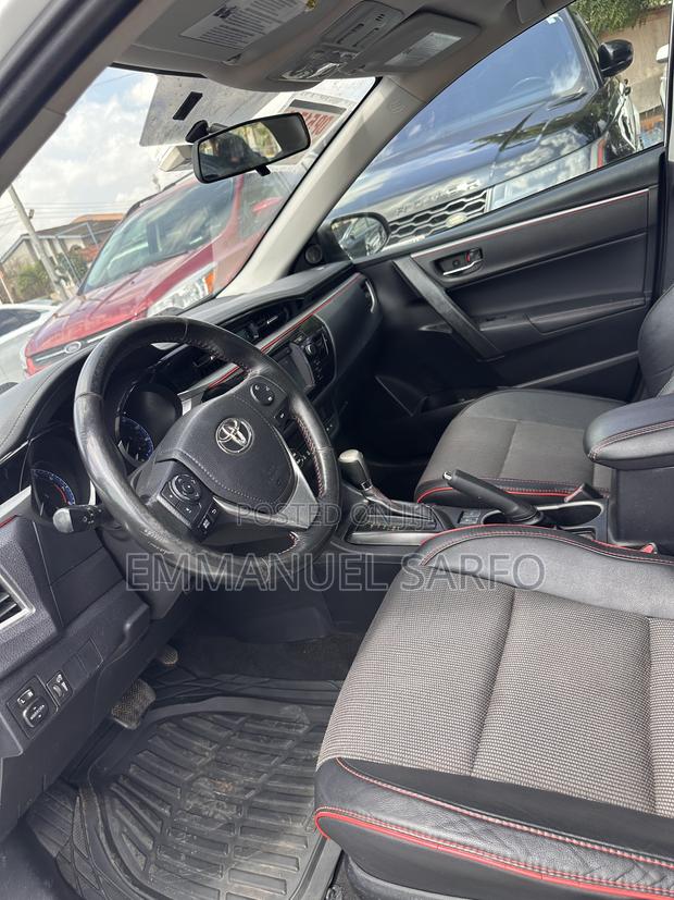 Toyota Corolla S 4dr Sedan (1.8L 4cyl CVT) 2016 White