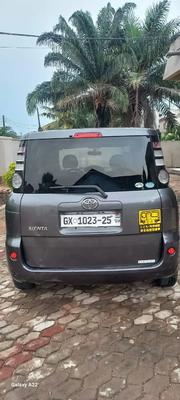 Toyota Sienta 2010 Gray for sale