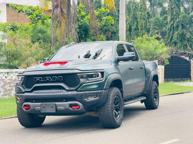 RAM 1500 TRX Crew Cab 4WD SB 2024 Gray