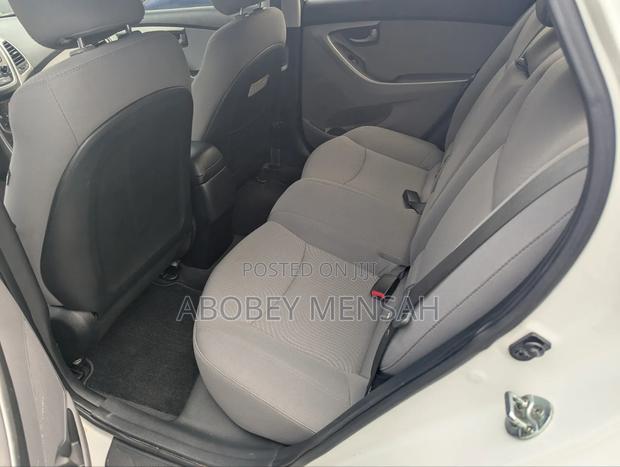 Hyundai Elantra Limited 4dr Sedan (1.8L 4cyl 6A) 2014 White