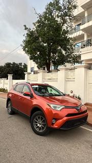Toyota RAV4 SE 4dr SUV AWD (2.5L 4cyl 6A) 2018 Orange for sale