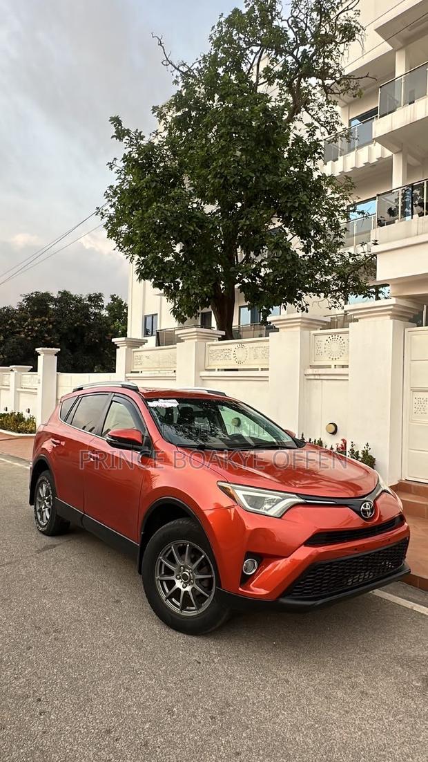 Toyota RAV4 SE 4dr SUV AWD (2.5L 4cyl 6A) 2018 Orange