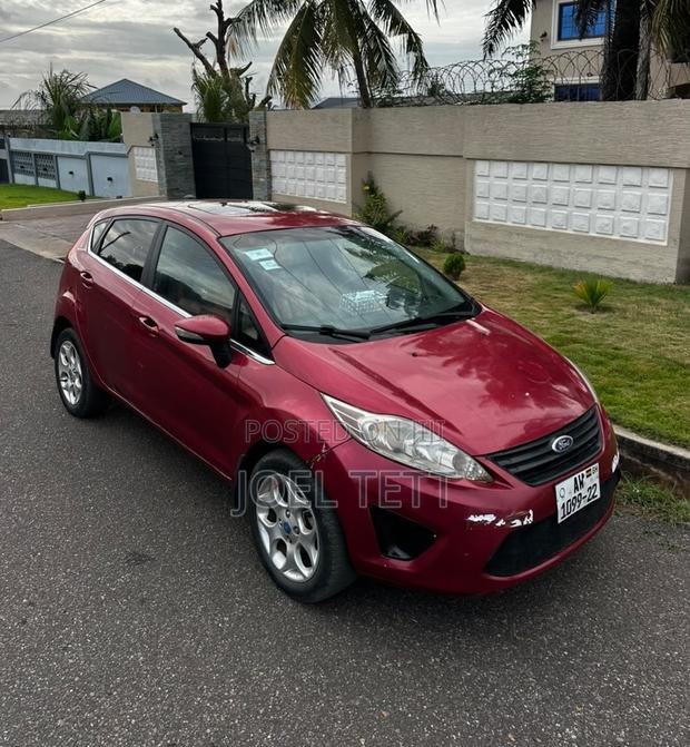 Ford Fiesta 2014 Red
