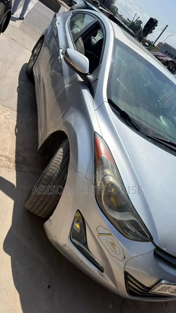 Hyundai Elantra 2013 Silver