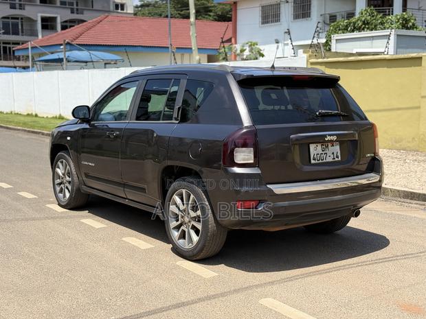 Jeep Compass Limited 4dr SUV 4WD (2.4L 4cyl 6A) 2014 Brown