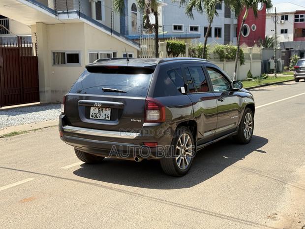 Jeep Compass Limited 4dr SUV 4WD (2.4L 4cyl 6A) 2014 Brown