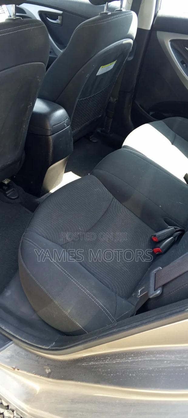 Hyundai Elantra 2015 Brown
