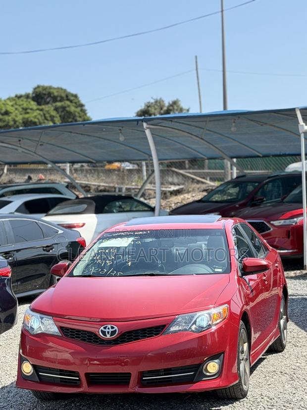 Toyota Camry SE Sport 4dr Sedan (2.5L 4cyl 6A) 2014 Red