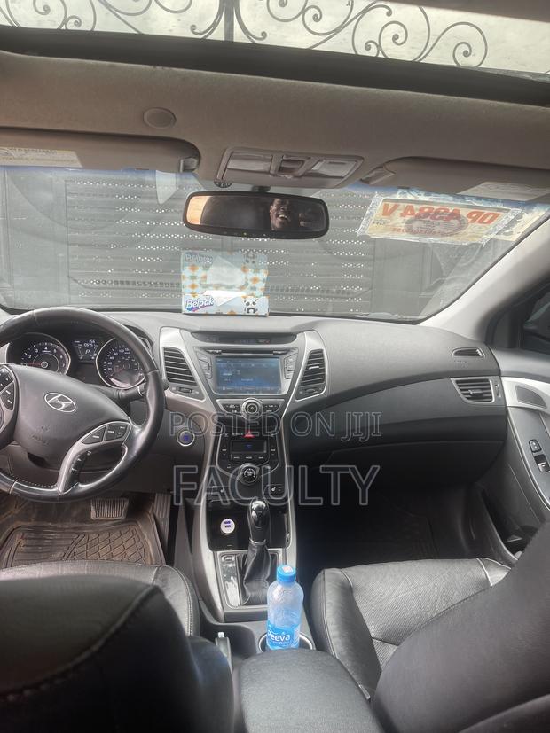 Hyundai Elantra Limited 4dr Sedan (1.8L 4cyl 6A) 2014 Silver