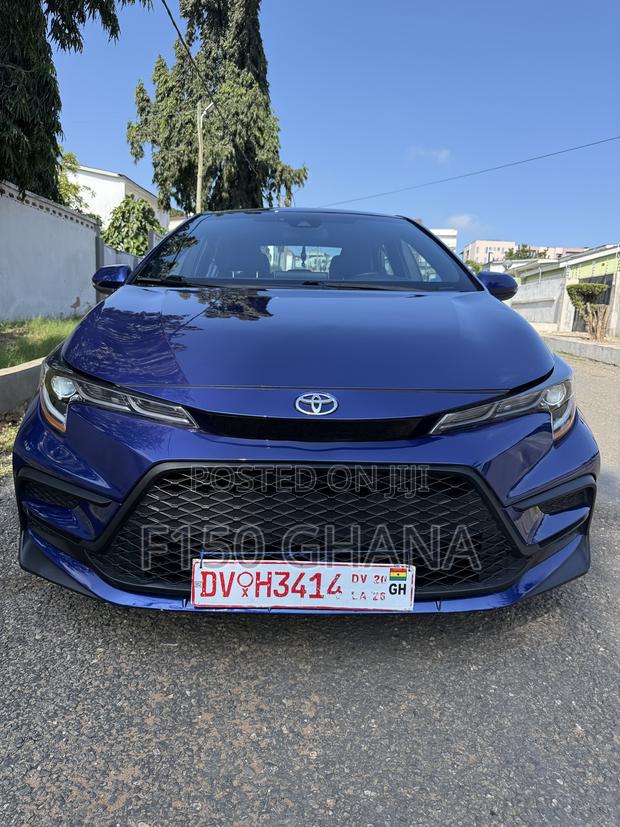 Toyota Corolla SE 2020 Blue