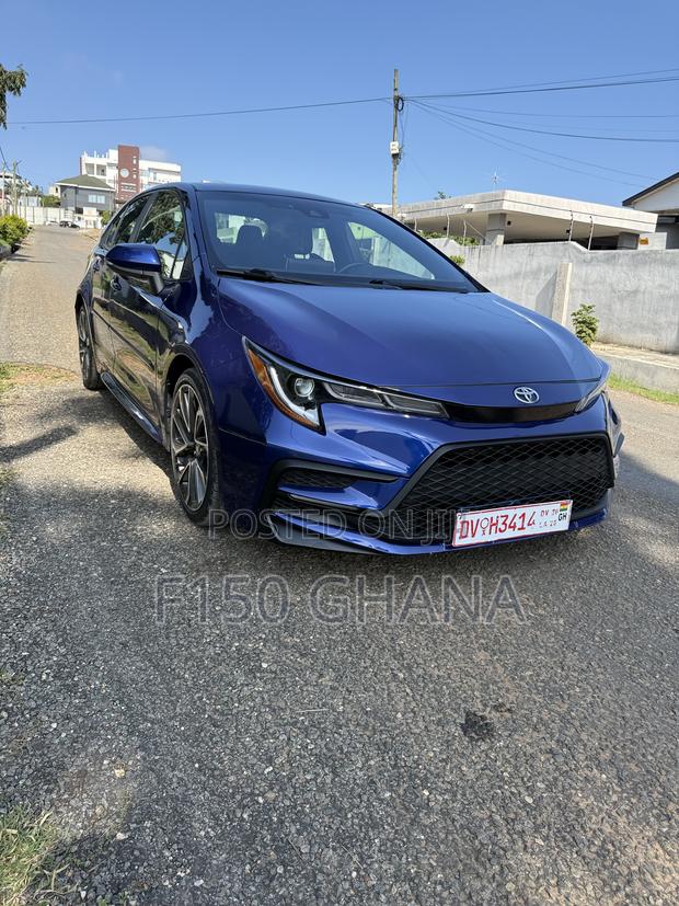 Toyota Corolla SE 2020 Blue