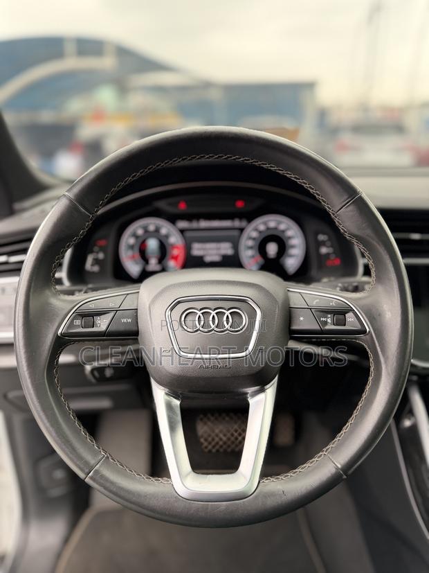 Audi Q8 2022 White
