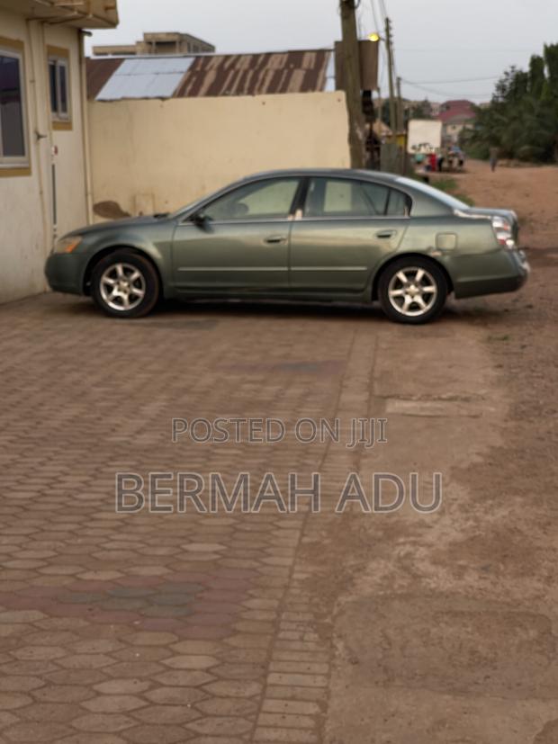 Nissan Altima 2.5 Automatic 2002 Gray