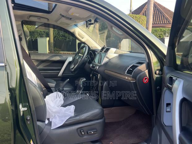 Toyota Land Cruiser Prado 2.7 2017 Green