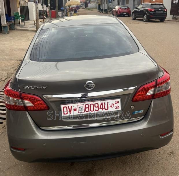 Nissan Sentra FE+ S 2016 Beige