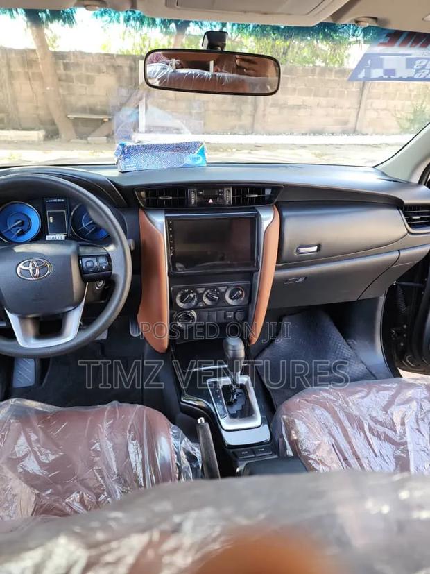 Toyota Fortuner 2025 Black