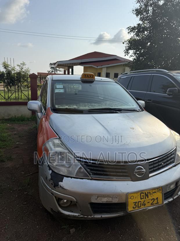 Nissan Versa 1.6 S Sedan CVT 2010 Silver