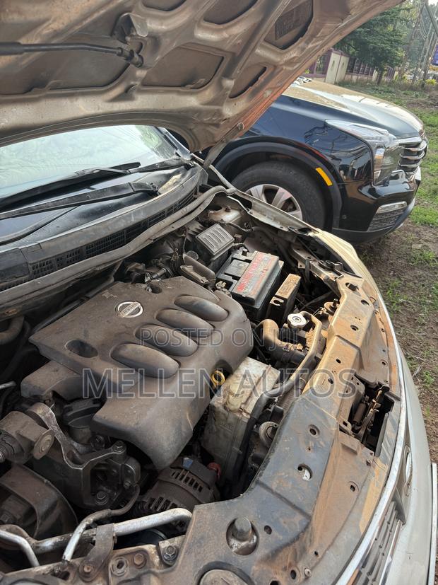 Nissan Versa 1.6 S Sedan CVT 2010 Silver