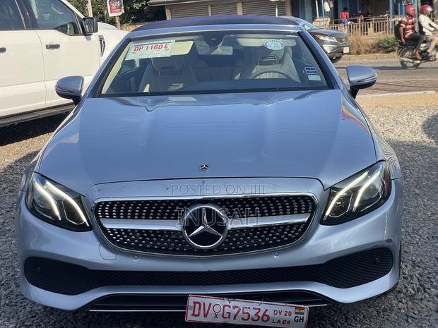 Mercedes-Benz E400 2018 Blue