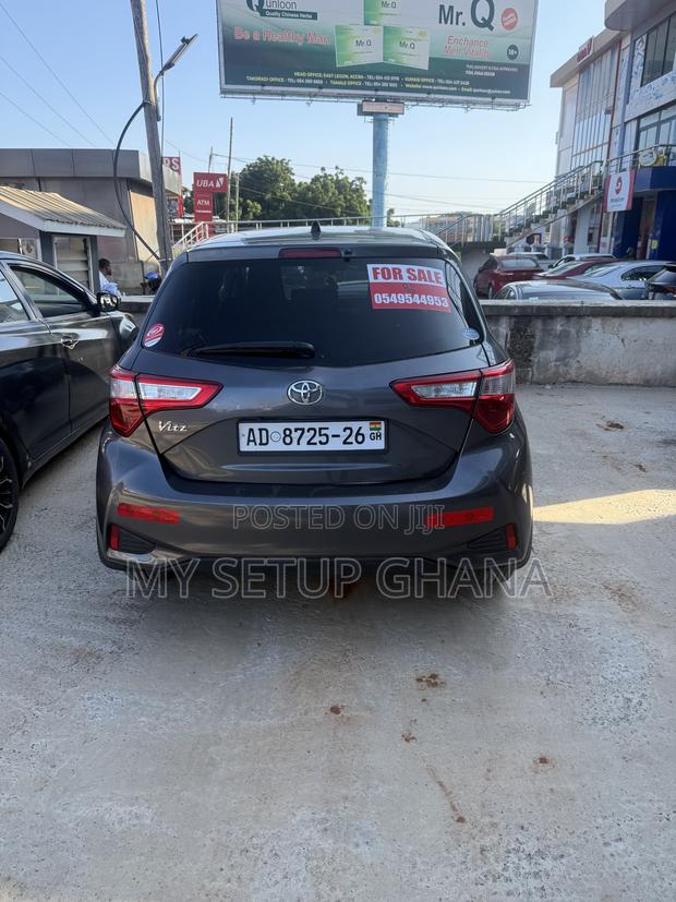Toyota Vitz 1.0 FWD 3dr 2017 Gray