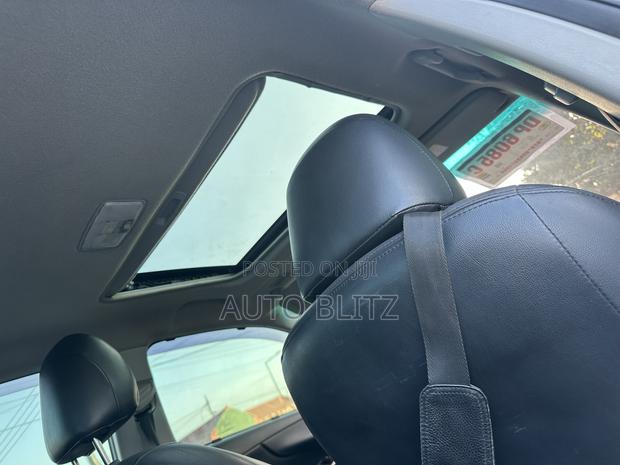 Toyota Corolla 2010 Silver