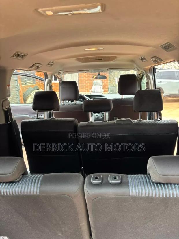 Toyota Voxy 2015 Black