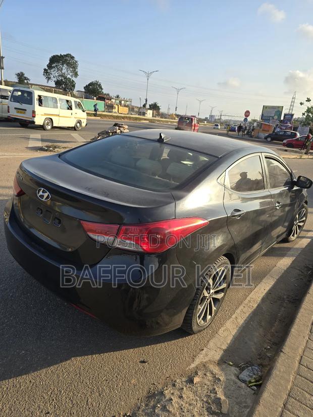 Hyundai Elantra Limited Sedan FWD (1.8L 4cyl 6A) 2013 Black