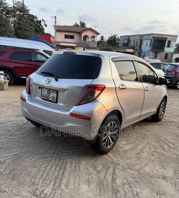 Toyota Vitz 1.3 AWD 3dr 2013 Silver