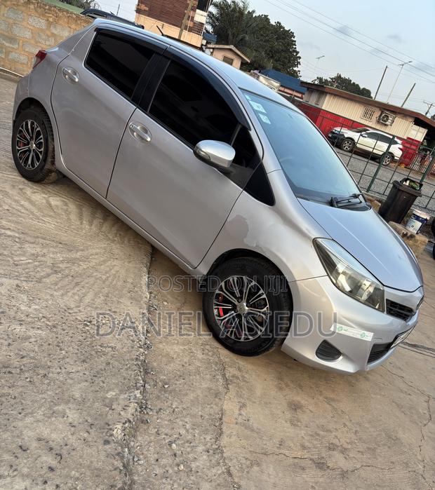 Toyota Vitz 1.3 AWD 3dr 2013 Silver