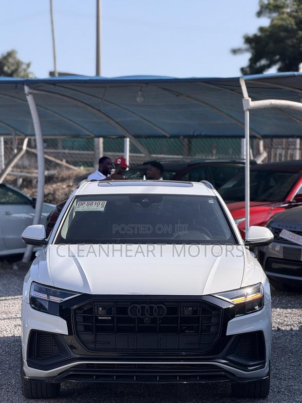 Audi Q8 2021 White