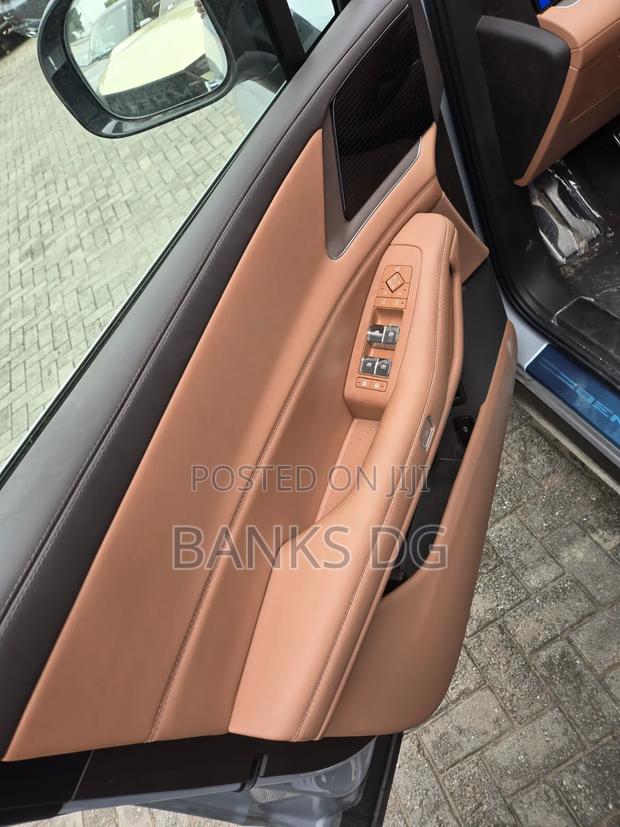 New Denza N9 2.0 Hybrid AWD 2025 Black