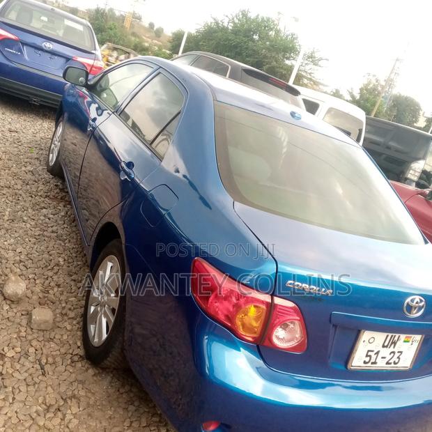 Toyota Corolla 2010 Blue