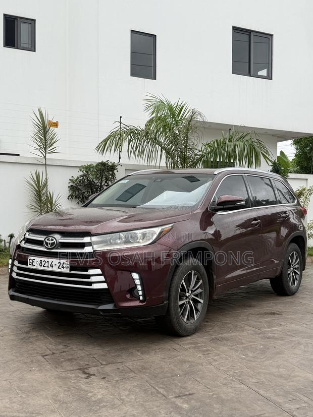 Toyota Highlander XLE 4x2 V6 (3.5L 6cyl 8A) 2018 Burgundy