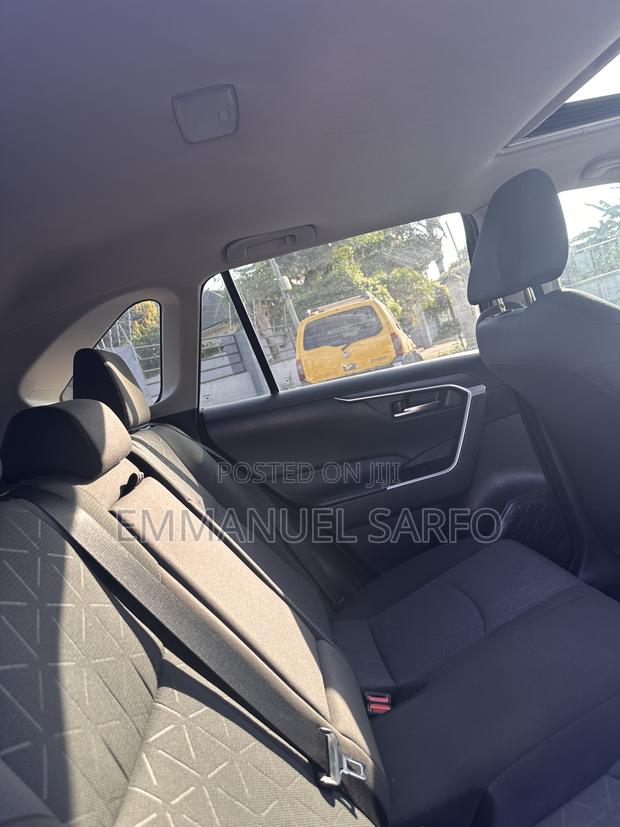 Toyota RAV4 2023 Blue