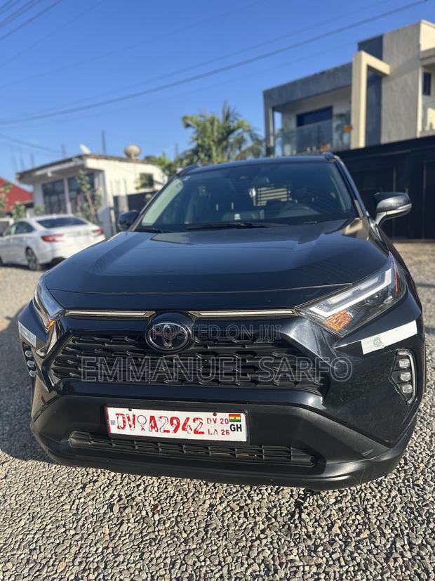 Toyota RAV4 2023 Blue