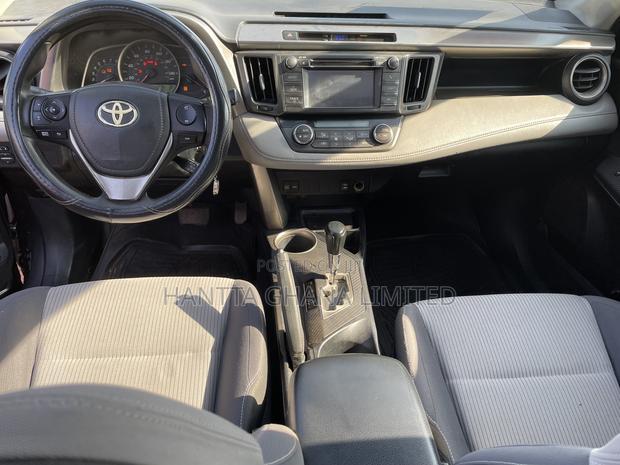 Toyota RAV4 XLE AWD (2.5L 4cyl 6A) 2013 Black