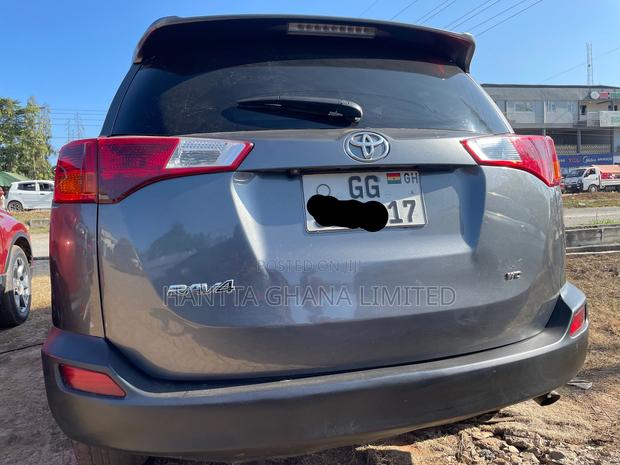 Toyota RAV4 XLE AWD (2.5L 4cyl 6A) 2013 Black