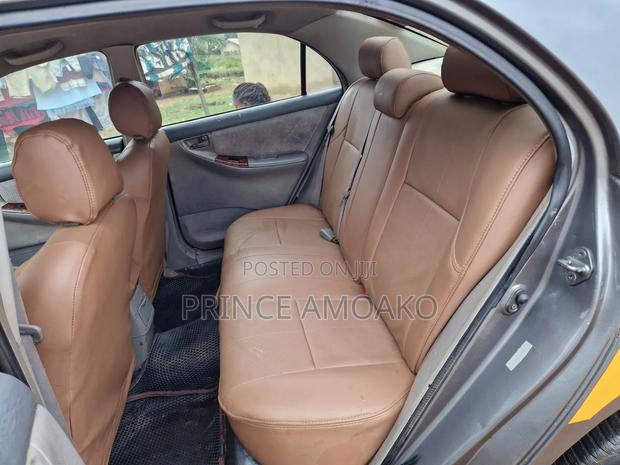 Toyota Corolla 2007 Gray
