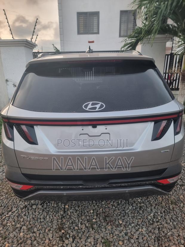 Hyundai Tucson Limited 2024 Silver