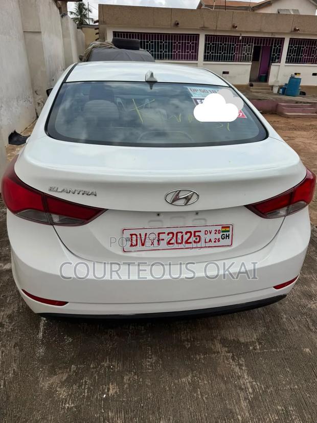 Hyundai Elantra 2016 White