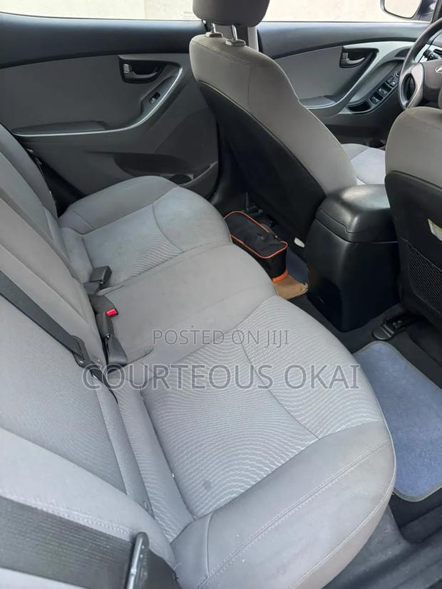 Hyundai Elantra 2016 White
