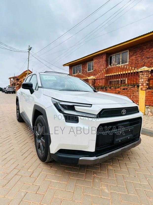 New Toyota RAV4 Limited 2026 White