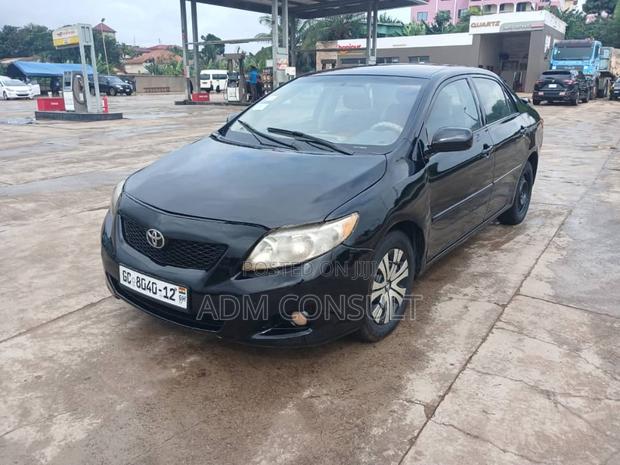 Toyota Corolla LE 4dr Sedan (1.8L 4cyl 4A) 2010 Black