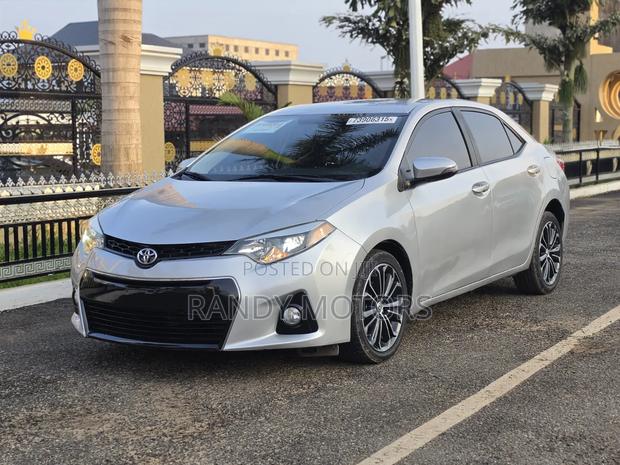 Toyota Corolla 2016 Silver