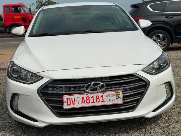 Hyundai Elantra SEL 2018 White