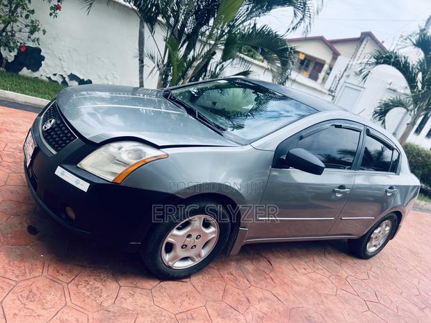 Nissan Sentra 2.0 2010 Silver